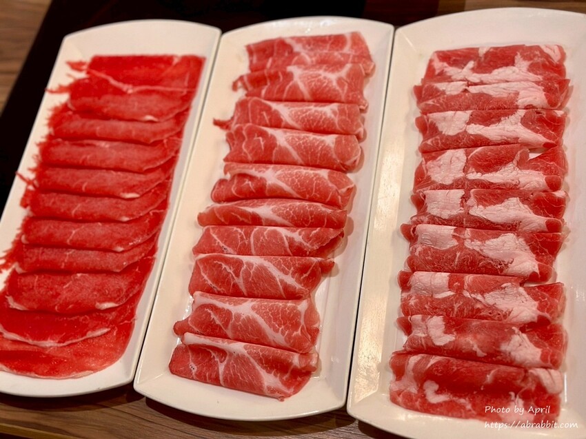 台中親子餐廳推薦!丹水滾鍋物總店親子友善,有遊戲區的吃到飽火鍋店。