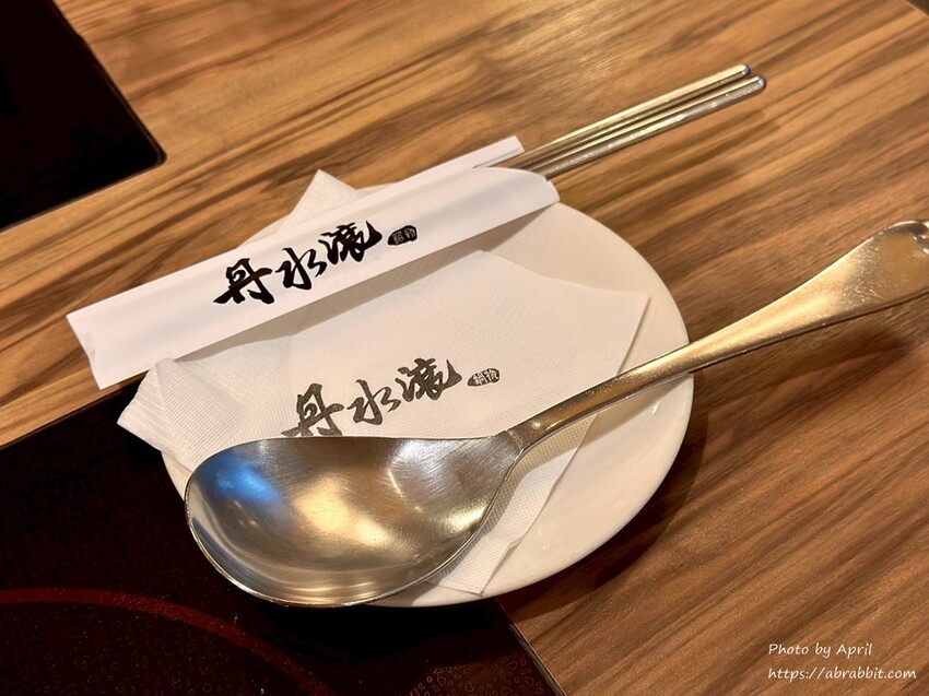 台中親子餐廳推薦!丹水滾鍋物總店親子友善,有遊戲區的吃到飽火鍋店。