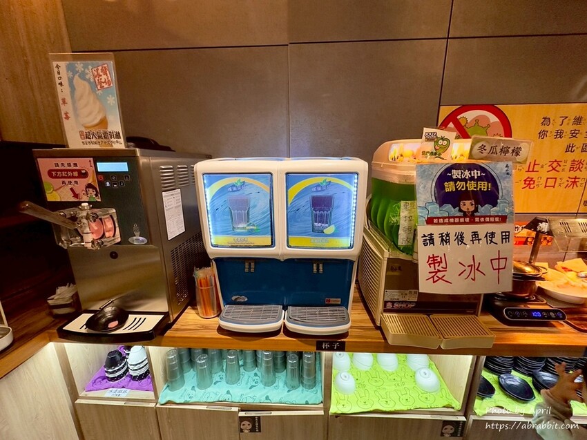 台中親子餐廳推薦!丹水滾鍋物總店親子友善,有遊戲區的吃到飽火鍋店。