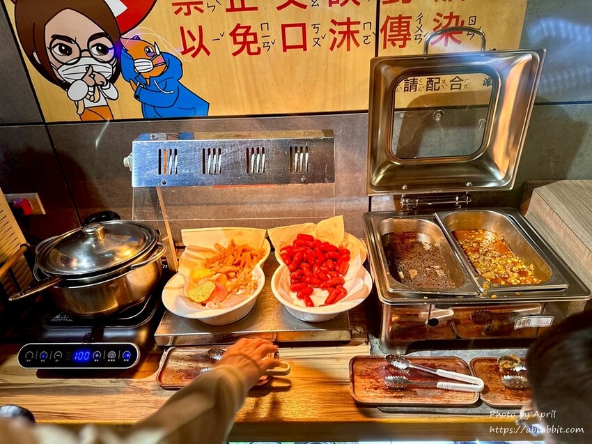 台中親子餐廳推薦!丹水滾鍋物總店親子友善,有遊戲區的吃到飽火鍋店。