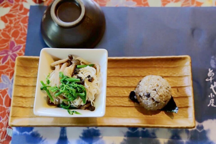 【苗栗三義】卓也小屋度假園區-蔬食餐廳夏日優惠.消費+googe好評就送天然染色霜淇淋喔!