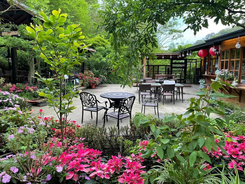 【苗栗三義】卓也小屋度假園區-蔬食餐廳夏日優惠.消費+googe好評就送天然染色霜淇淋喔!