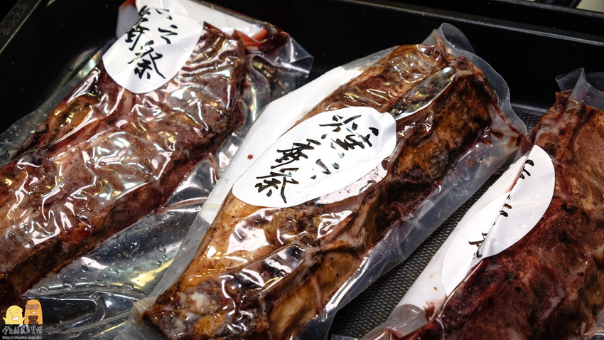 阿根廷烤牛肉推薦必買！直接加熱直接吃！燻香之祭帶骨柴燻牛小排，料理白癡也可5分鐘上桌 - D&W-黑白雙搭-國內美食旅遊|情侶約會景點|生活3C開箱