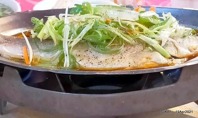 「988生猛海鮮餐廳」(Seafood restaurant), Keelung city,  Taiwan, Apr 19, 2021.