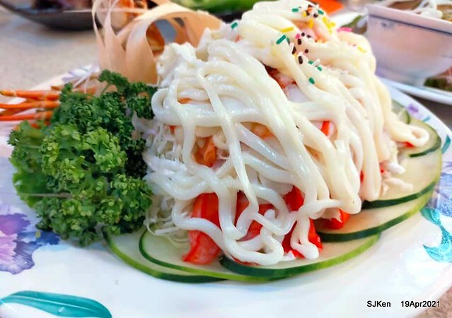 「988生猛海鮮餐廳」(Seafood restaurant), Keelung city,  Taiwan, Apr 19, 2021.