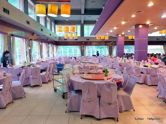 「988生猛海鮮餐廳」(Seafood restaurant), Keelung city,  Taiwan, Apr 19, 2021.