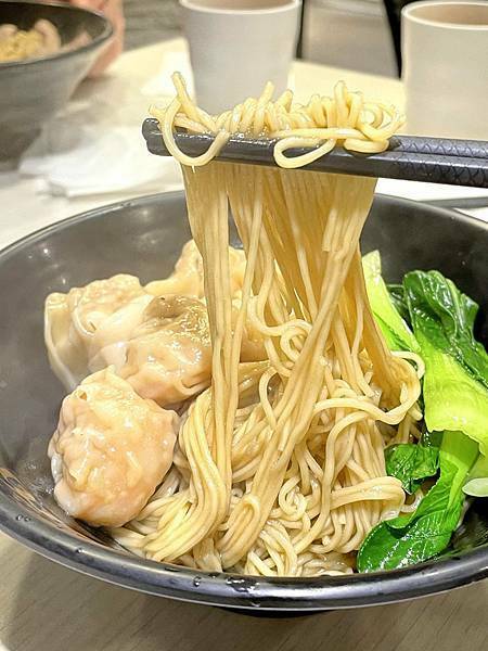 台北東區│1976道地香港美食:雲吞撈麵