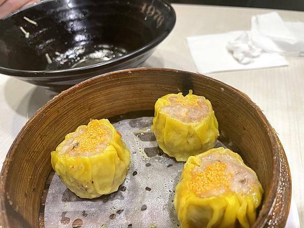 台北東區│1976道地香港美食:魚子蒸燒賣