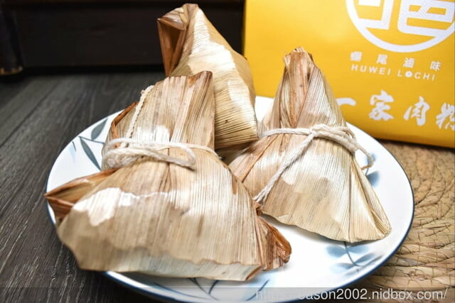 淡水在地人才知道的淡水美食，滬尾滷味 X 第一家肉粽 | 料多味美，粽葉飄香