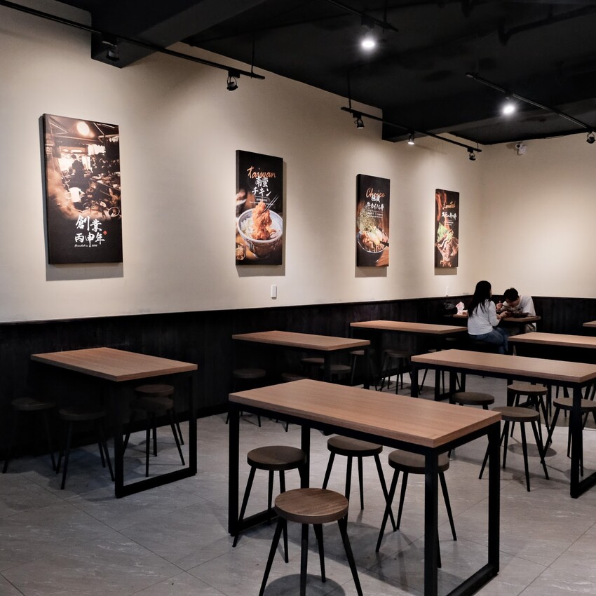 【三重美食推薦】牛丁次郎坊x深夜裡的和魂燒肉丼x三重支店～高CP值百元丼飯套餐、免費飲料、湯品、冰淇淋自助吧～三重平價丼飯必吃～