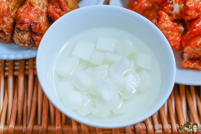 韓系炸雞激推必吃頂級洋釀、哇樂黑醬雞翅，韓國炸雞龍頭 起家雞韓式炸雞 三民建工店|外帶炸雞超美味 - 跟著尼力吃喝玩樂＆親子生活