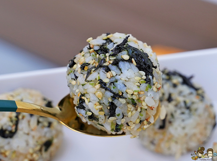 韓系炸雞激推必吃頂級洋釀、哇樂黑醬雞翅，韓國炸雞龍頭 起家雞韓式炸雞 三民建工店|外帶炸雞超美味 - 跟著尼力吃喝玩樂＆親子生活