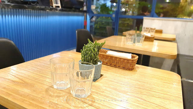 台北松江南京平價義大利麵-MM Cafe & Bar_佩吉王生活記事 台北松江南京平價義大利麵︱MM Cafe & Bar:美味蛤蜊義大利麵.無敵牽絲起司條.4.5分高CP值咖啡簡餐.包場.聚餐/四平商圈