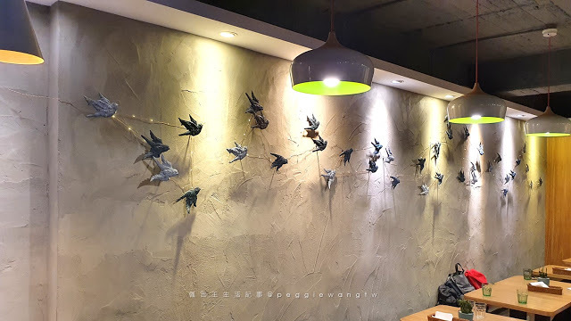 台北松江南京平價義大利麵-MM Cafe & Bar_佩吉王生活記事 台北松江南京平價義大利麵︱MM Cafe & Bar:美味蛤蜊義大利麵.無敵牽絲起司條.4.5分高CP值咖啡簡餐.包場.聚餐/四平商圈