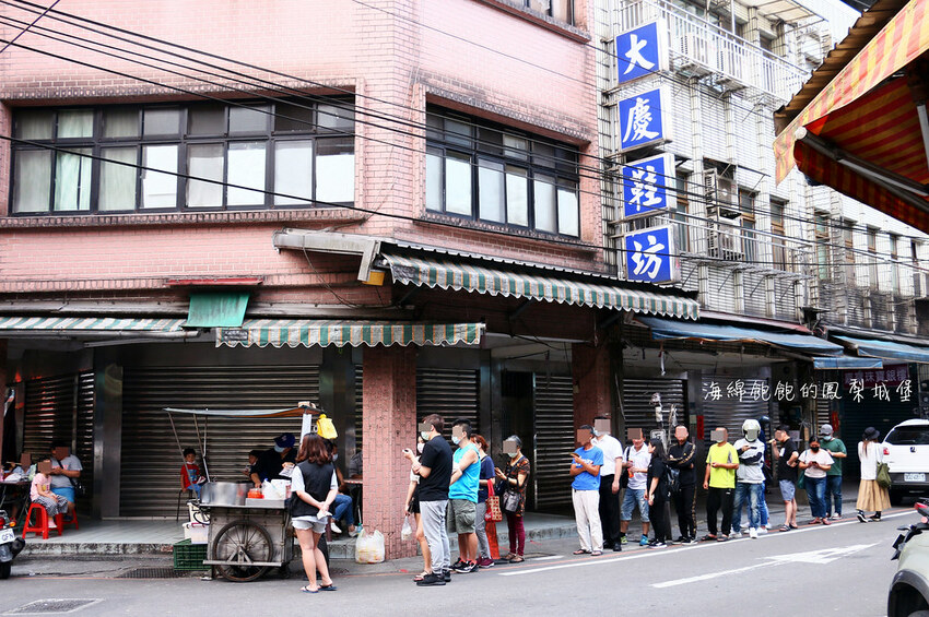 七堵無名臭豆腐|50年老店、在地熱門排隊小吃、菜單價位