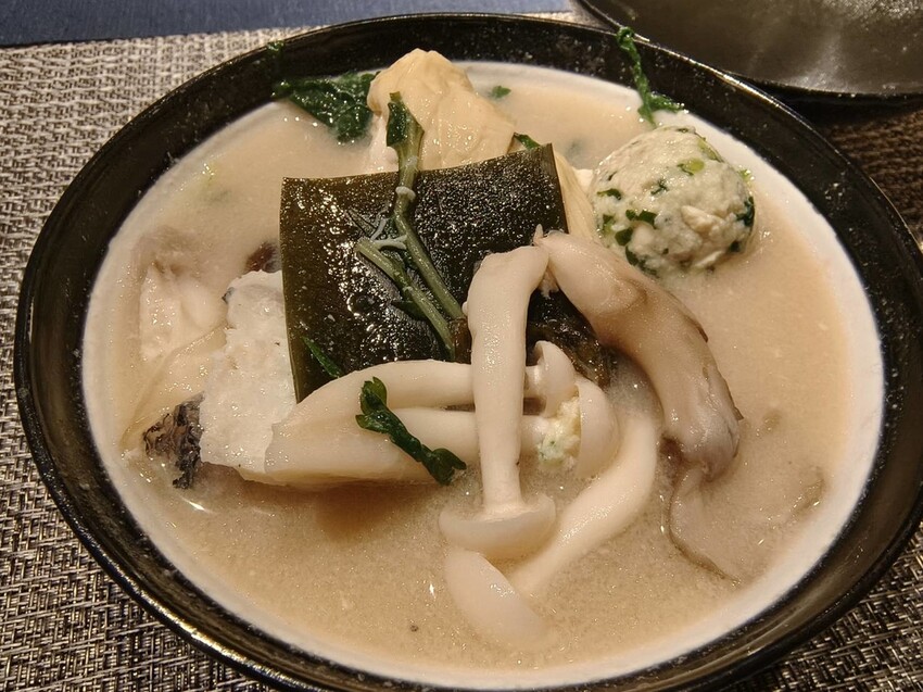 57593.jpg - 【台中.新社】落花飛院日系無菜單料理必須預約。十年花上億打造侘寂庭院風格