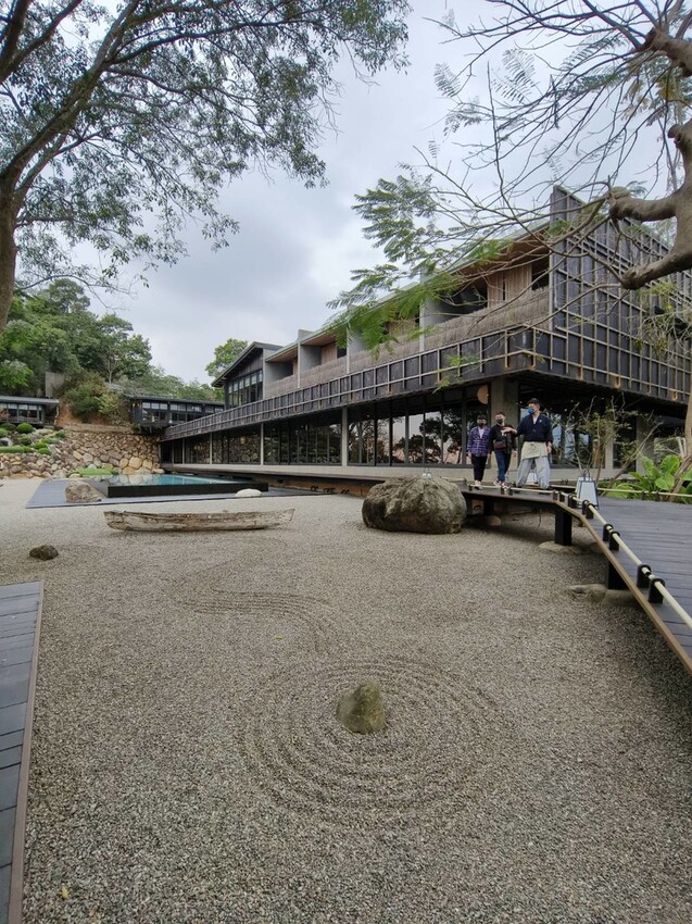 58097.jpg - 【台中.新社】落花飛院日系無菜單料理必須預約。十年花上億打造侘寂庭院風格