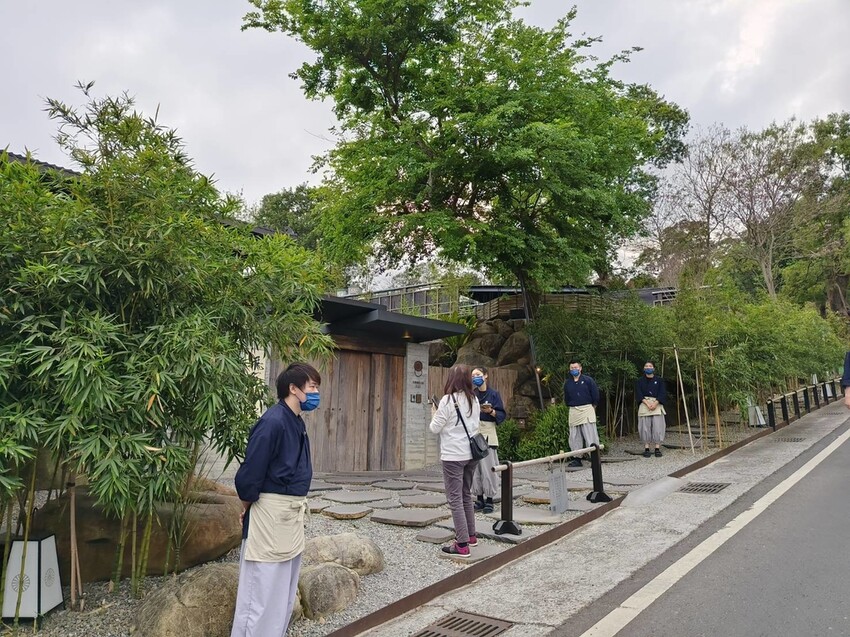 58107.jpg - 【台中.新社】落花飛院日系無菜單料理必須預約。十年花上億打造侘寂庭院風格