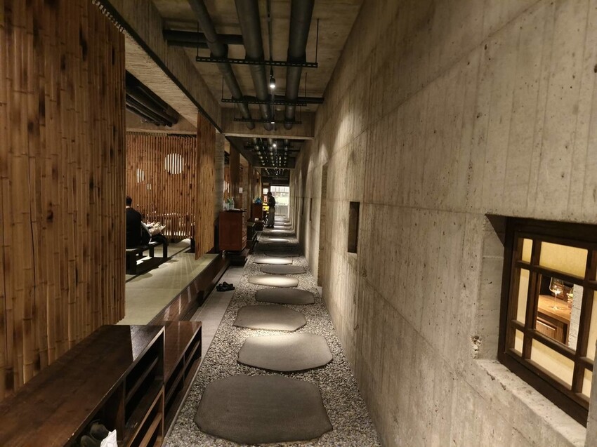 57581.jpg - 【台中.新社】落花飛院日系無菜單料理必須預約。十年花上億打造侘寂庭院風格