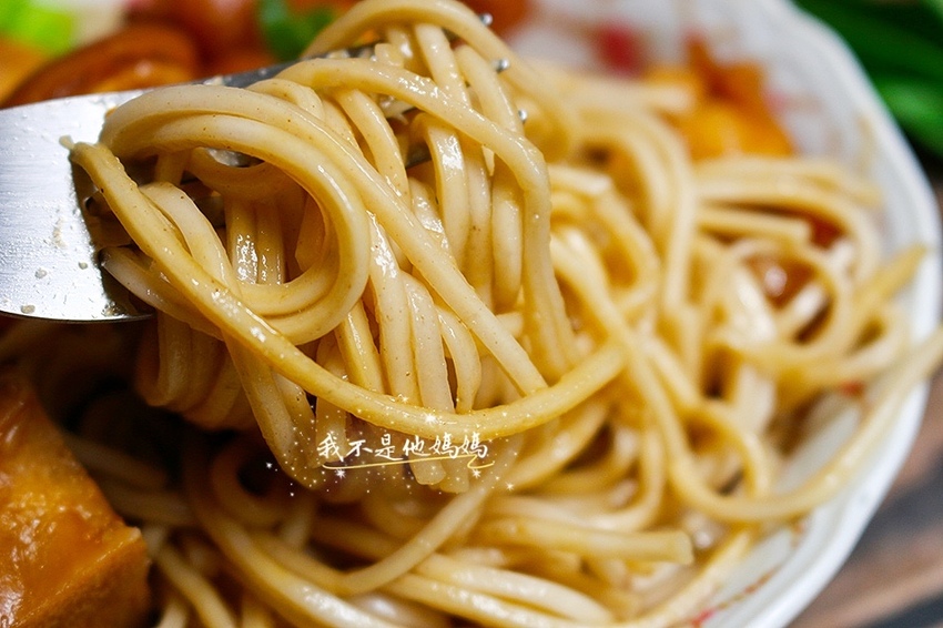 悟8庫商行ubaku 香蕉麵,素食麵,麵條宅配,常溫保存麵條,巴庫香蕉麵,膳食纖維麵,低熱量麵條,低GI麵條,抗性澱粉