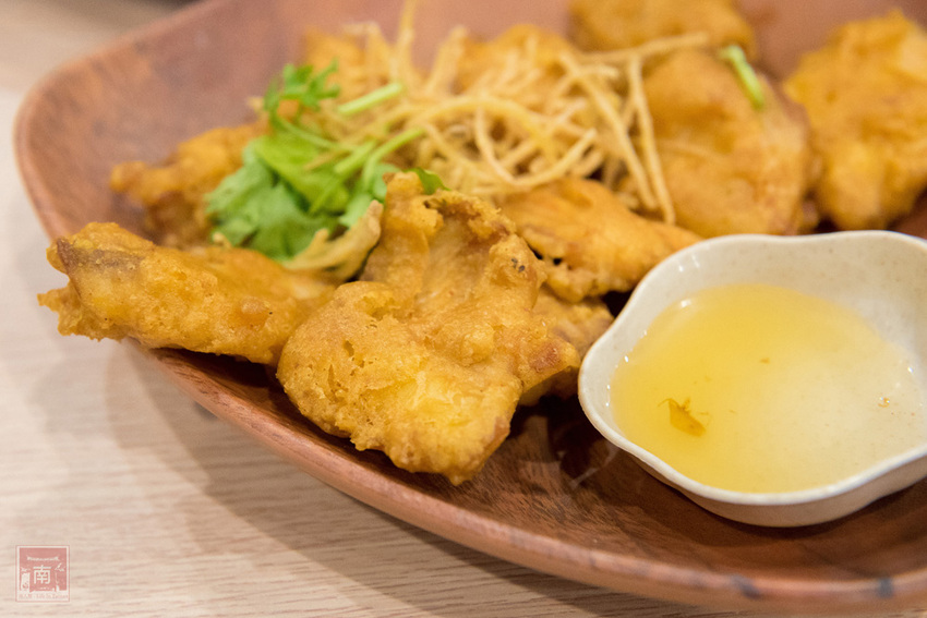 【臺南美食】首推泰式串燒|必點海鮮炒飯.炸豬皮等|泰式晚餐及消夜|永康小酌名店|泰式冰淇淋免費吃|臺南市立圖書館新總館晚餐.消夜~~泰式幽靈串燒-永康店 - 南人幫