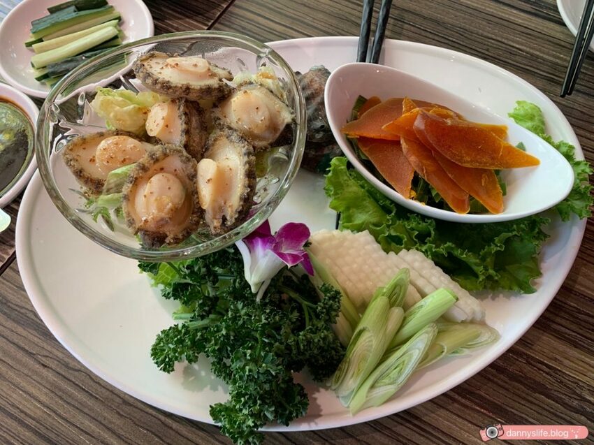 鴉片館 │台中美食•一鴨八吃,現烤現片鴨,每道菜都美味 - 丹尼的吃喝玩樂