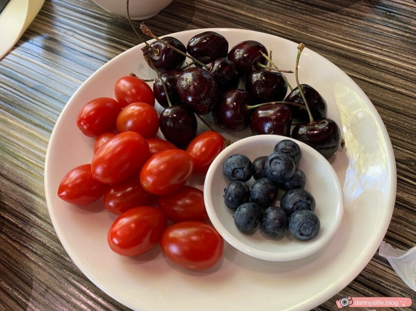 鴉片館 │台中美食•一鴨八吃,現烤現片鴨,每道菜都美味 - 丹尼的吃喝玩樂