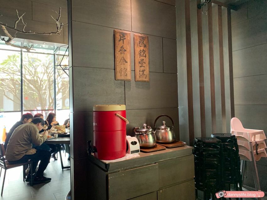 鴉片館 │台中美食•一鴨八吃,現烤現片鴨,每道菜都美味 - 丹尼的吃喝玩樂