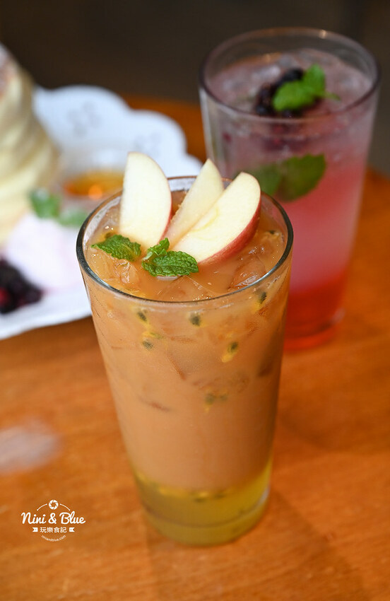 台中梧棲平價好吃特厚三層舒芙蕾鬆餅、精品咖啡與無敵大海景-妮妮布魯