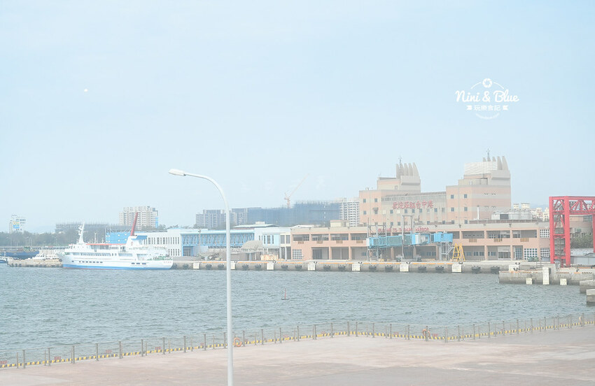 台中梧棲平價好吃特厚三層舒芙蕾鬆餅、精品咖啡與無敵大海景-妮妮布魯