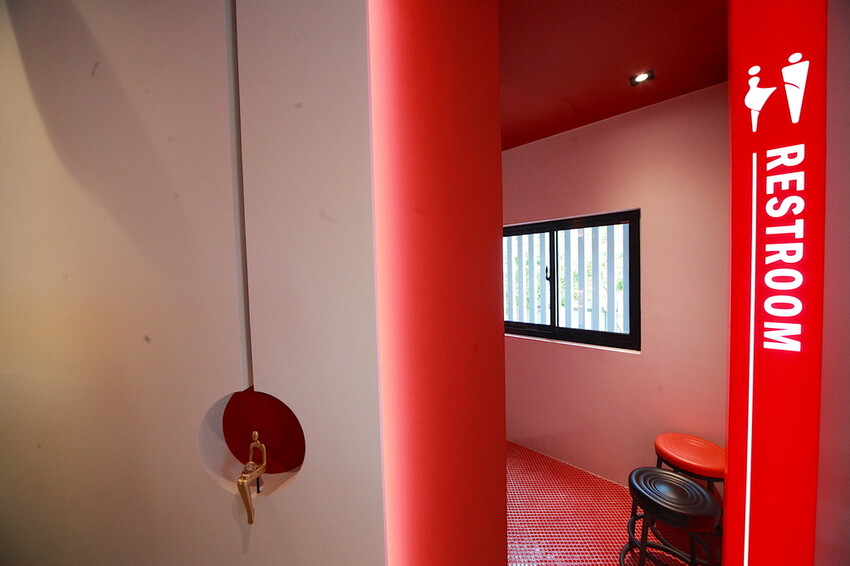 台南市中西區吃。台南市｜中西區。「 老唐牛肉麵」台南知名的老字號牛肉麵強勢回歸，試營運先天不足 後天失調，鹿希派發