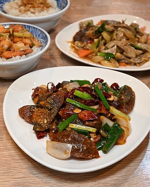 好家廚房｜左營區美食｜家常台菜餐館｜份量很適合小家庭來用餐