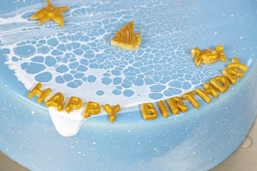 台中西區，亮眼吸睛的網美風格蛋糕-P&Js Pâtisserie 法式鏡面蛋糕。 - 微笑Joe幸運