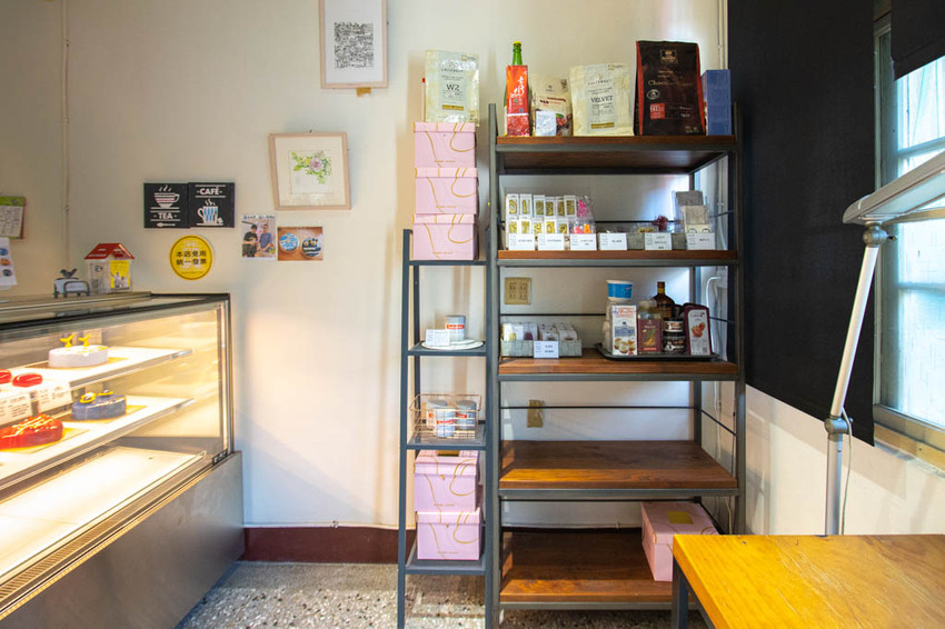 台中西區，亮眼吸睛的網美風格蛋糕-P&Js Pâtisserie 法式鏡面蛋糕。 - 微笑Joe幸運