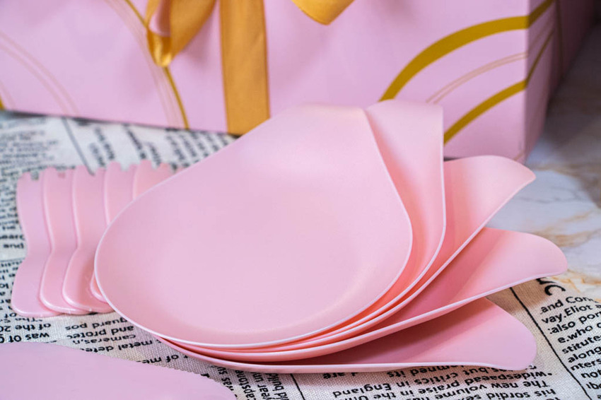 台中西區，亮眼吸睛的網美風格蛋糕-P&Js Pâtisserie 法式鏡面蛋糕。 - 微笑Joe幸運