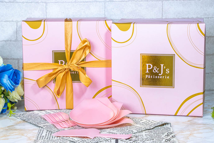 台中西區，亮眼吸睛的網美風格蛋糕-P&Js Pâtisserie 法式鏡面蛋糕。 - 微笑Joe幸運