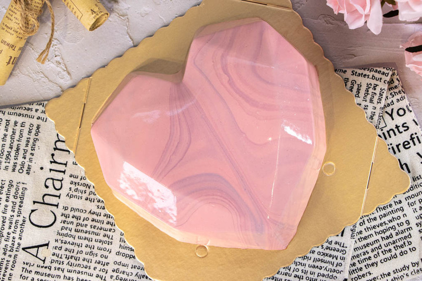 台中西區，亮眼吸睛的網美風格蛋糕-P&Js Pâtisserie 法式鏡面蛋糕。 - 微笑Joe幸運