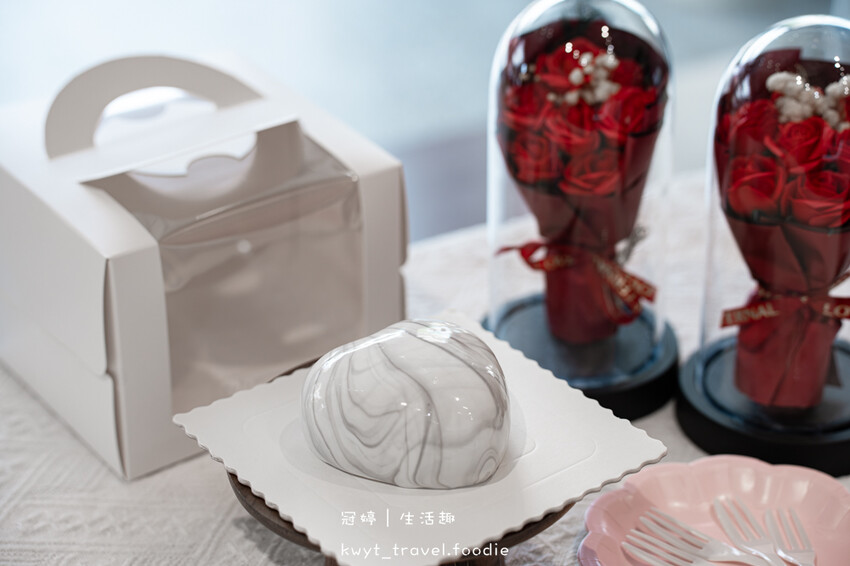 台中生日蛋糕推薦_P&J’s Pâtisserie 法式鏡面蛋糕，鏡面般的高顏值蛋糕，高CP值客製化生日蛋糕，台中西區甜點推薦_2025蛋糕價格表 – 冠婷生活趣