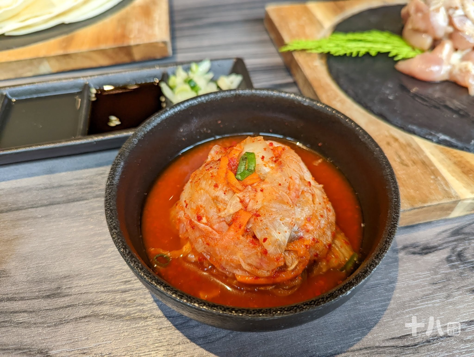 【新竹美食】火山岩燒肉竹北旗艦店｜印地安風主題特色燒肉、岩漿火鍋新品牌，肉品種類多樣化、海鮮肉品一次滿足！(2022/12/31前，出示此文章享95折、送風味雞頸肉)