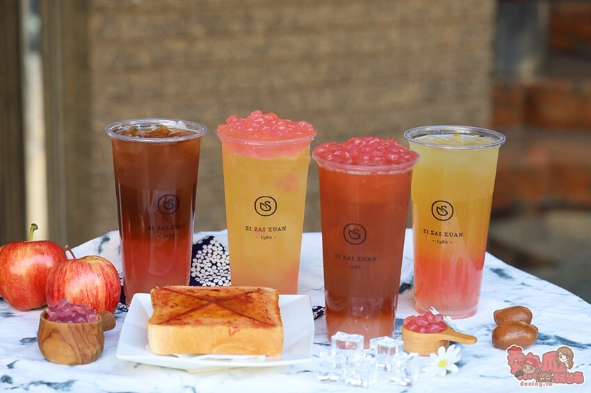 【台南飲料】日本青森紅玉蘋果汁尬櫻花寒天,今年春天最浪漫的一杯飲料:自在軒茶飲 - 熱血玩台南。跳躍新世界