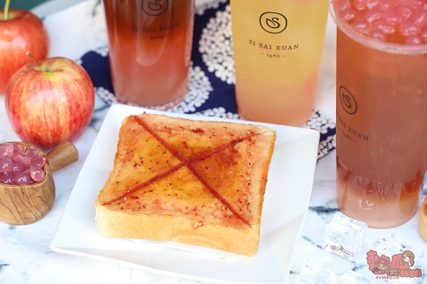 【台南飲料】日本青森紅玉蘋果汁尬櫻花寒天,今年春天最浪漫的一杯飲料:自在軒茶飲 - 熱血玩台南。跳躍新世界