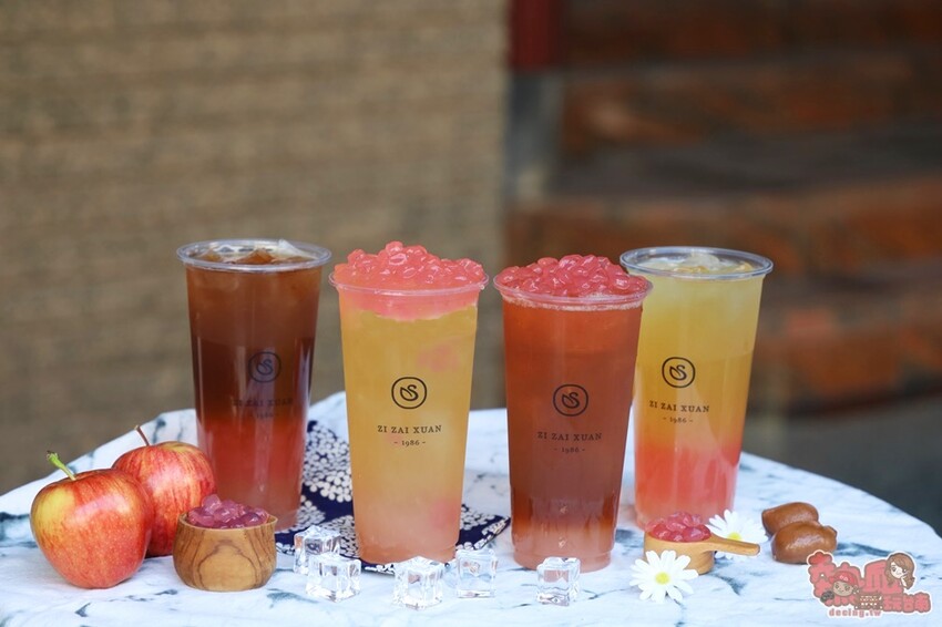 【台南飲料】日本青森紅玉蘋果汁尬櫻花寒天,今年春天最浪漫的一杯飲料:自在軒茶飲 - 熱血玩台南。跳躍新世界