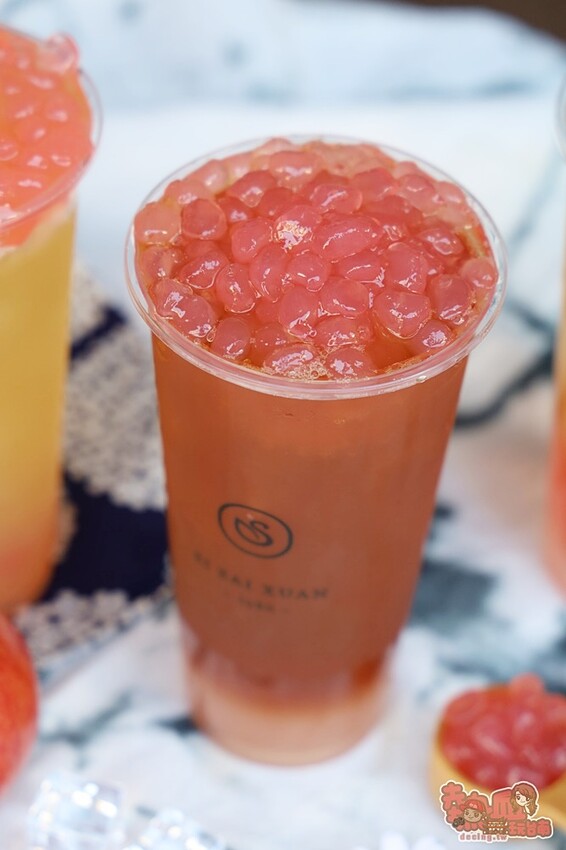 【台南飲料】日本青森紅玉蘋果汁尬櫻花寒天,今年春天最浪漫的一杯飲料:自在軒茶飲 - 熱血玩台南。跳躍新世界