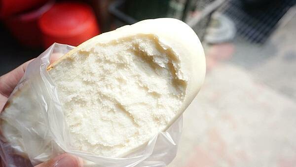 【基隆美食】李家鍋貼饅頭-隱藏在狹小巷弄裡不顯眼的烤饅頭店