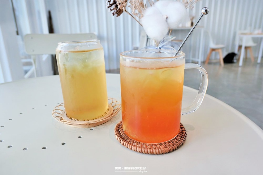 咖啡。屏東★Cafe In White 咖啡白 恆春古城內特有的白淨感 - 妮妮˙ˇ˙用類單記錄生活!!