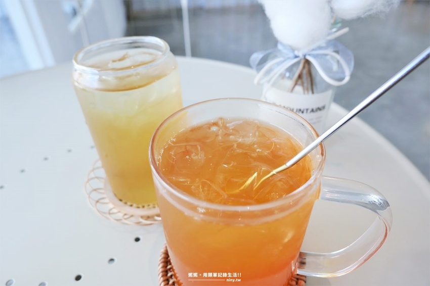 咖啡。屏東★Cafe In White 咖啡白 恆春古城內特有的白淨感 - 妮妮˙ˇ˙用類單記錄生活!!