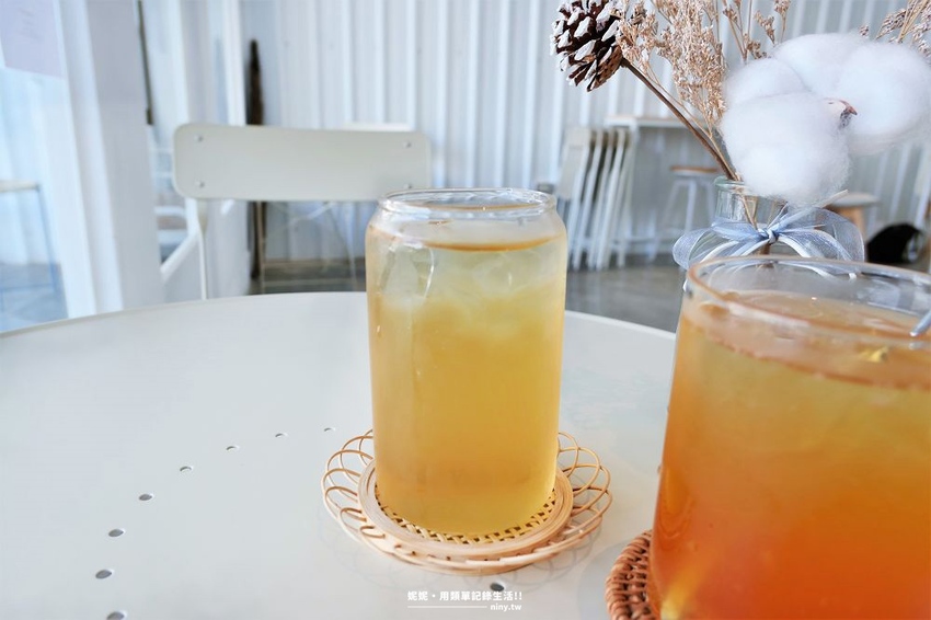 咖啡。屏東★Cafe In White 咖啡白 恆春古城內特有的白淨感 - 妮妮˙ˇ˙用類單記錄生活!!