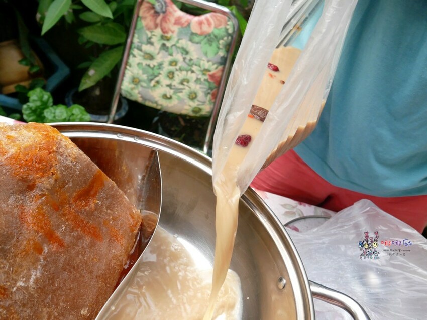 中壢老牌四川麻辣鍋吃到飽推出外帶餐~雙人餐550元有600g的肉肉，外帶小火鍋料多到炸還多送一份肉 | 哪哪麻