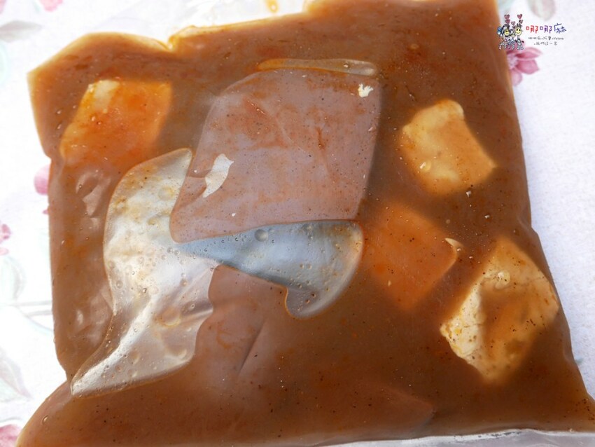 中壢老牌四川麻辣鍋吃到飽推出外帶餐~雙人餐550元有600g的肉肉，外帶小火鍋料多到炸還多送一份肉 | 哪哪麻