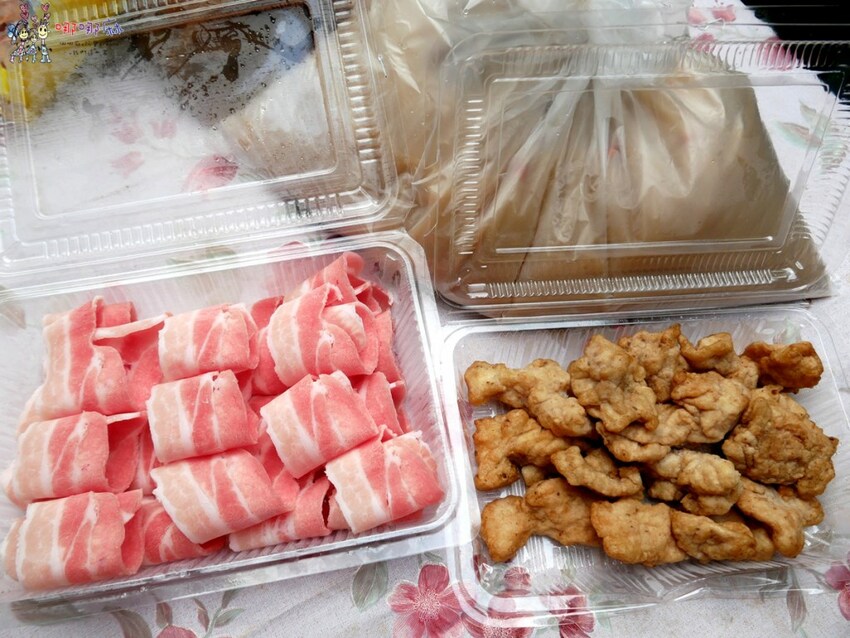 中壢老牌四川麻辣鍋吃到飽推出外帶餐~雙人餐550元有600g的肉肉，外帶小火鍋料多到炸還多送一份肉 | 哪哪麻